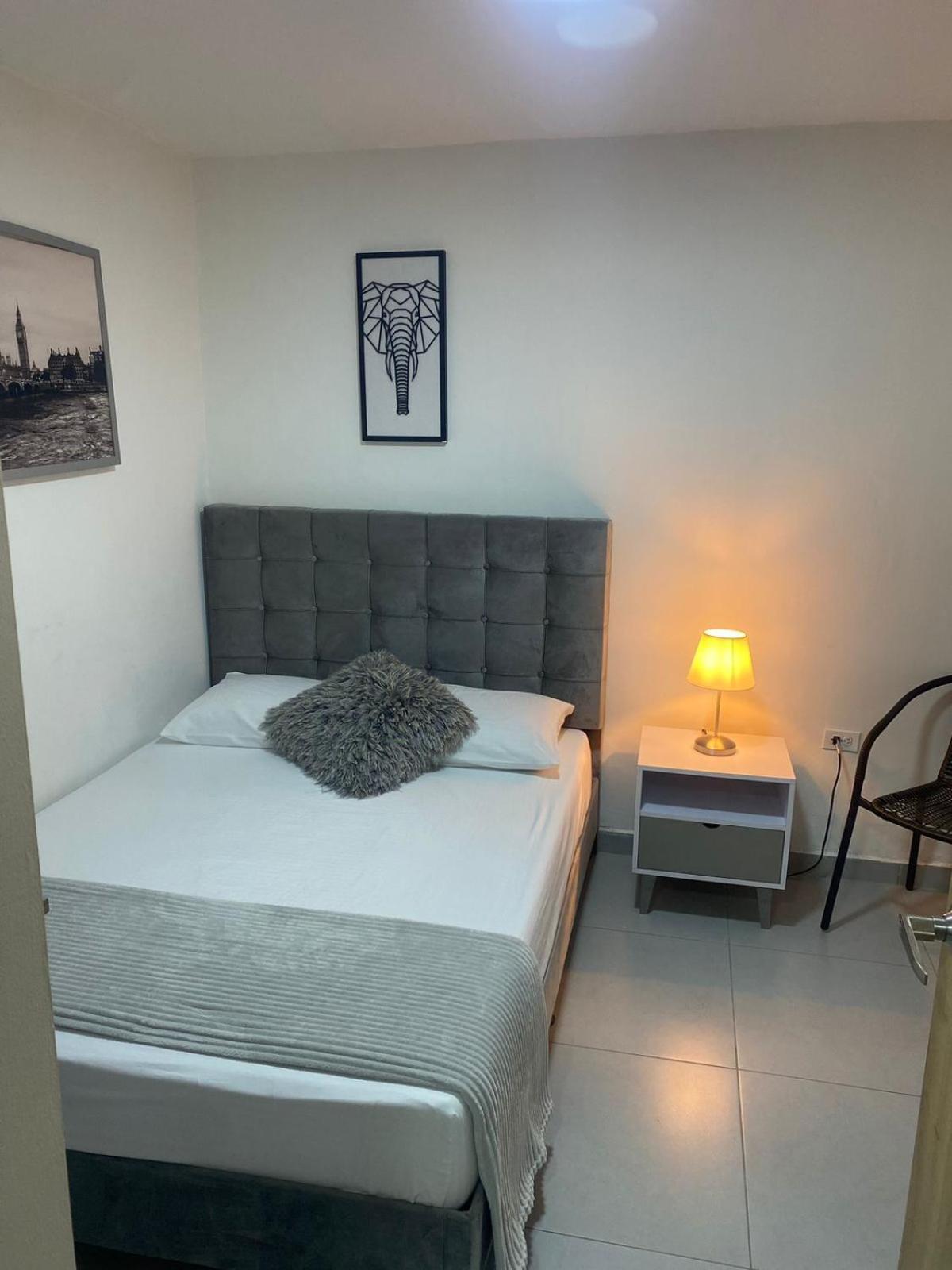 Hotel Boutique San Joaquin Plaza Меделин Екстериор снимка